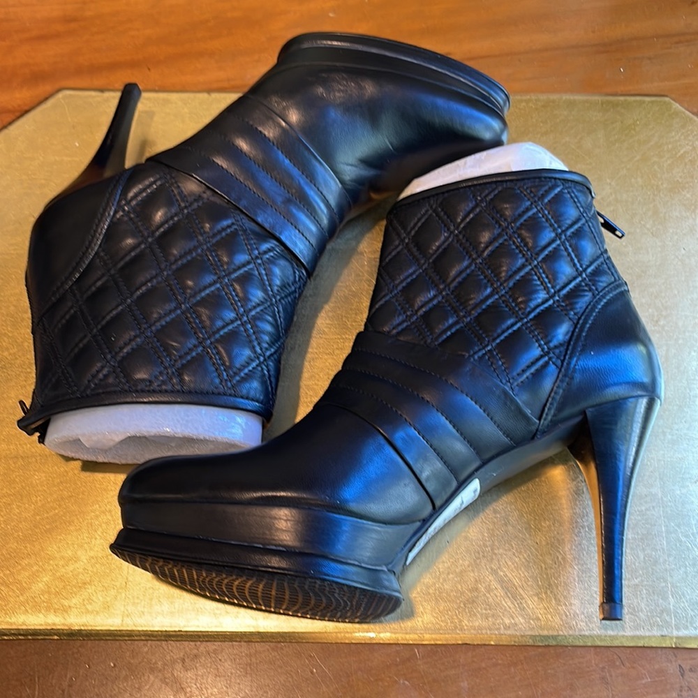 Nwt! Stuart Weitzman Platform Booties / Never Wor… - image 7